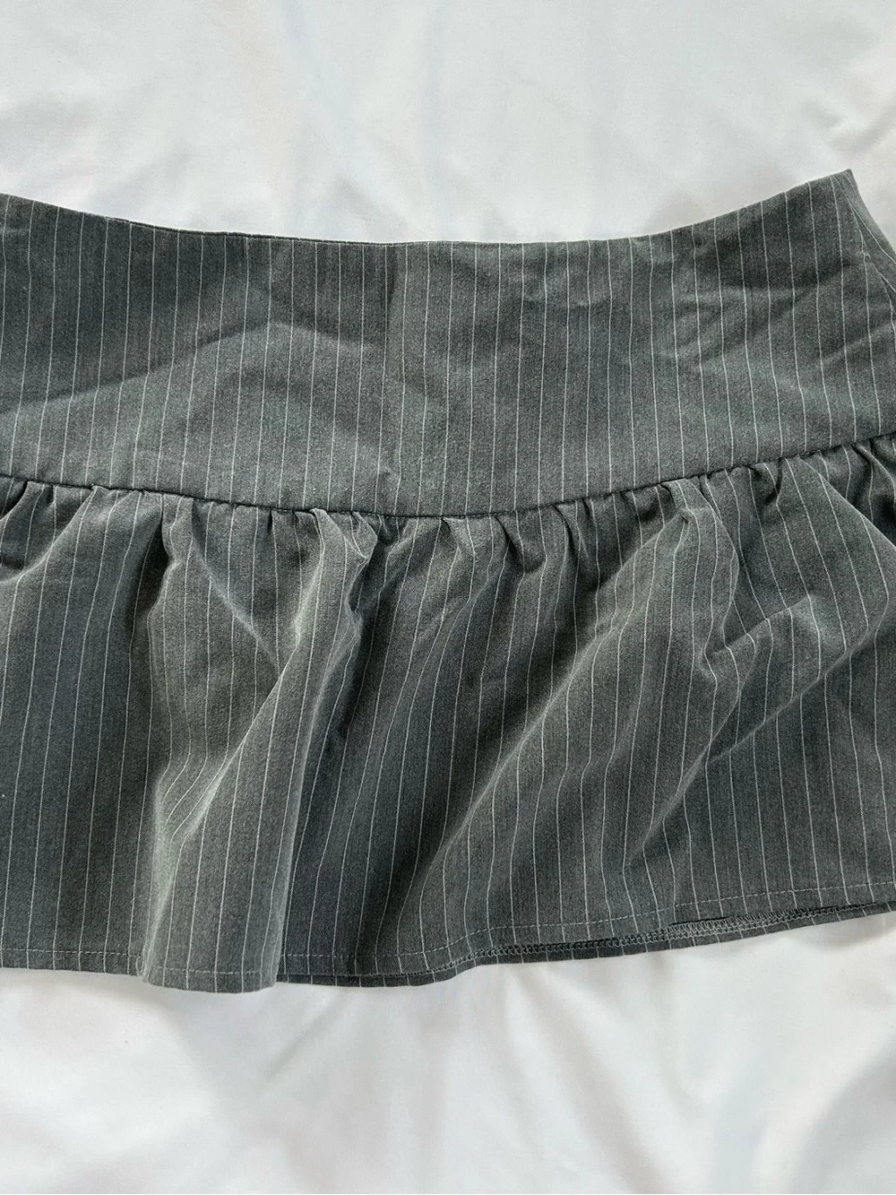 Motel Rocks Gray Pinstripe Ruffle Mini Skirt - Picture 1 of 3